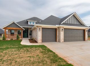 10509 SW 51st St, Mustang, OK 73064