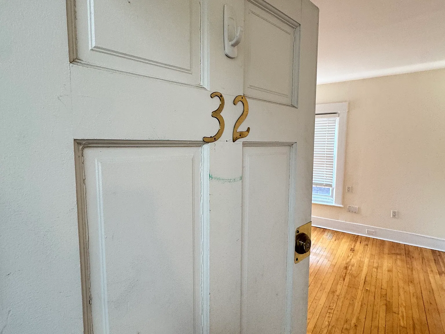 2 bed, 1.0 bath, $2,600 — Photo 2