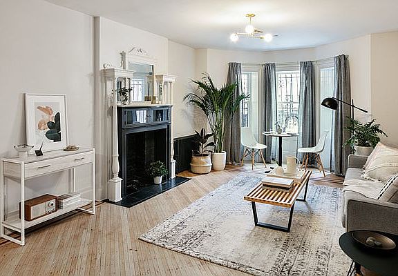 4th image of 798 Lincoln Pl APT 1
