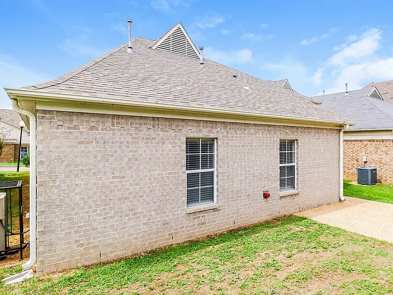 7575 Glen Creek Ln — Photo 19