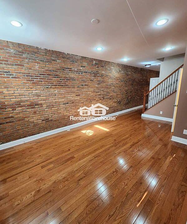 1st image of 1518 W Pratt St