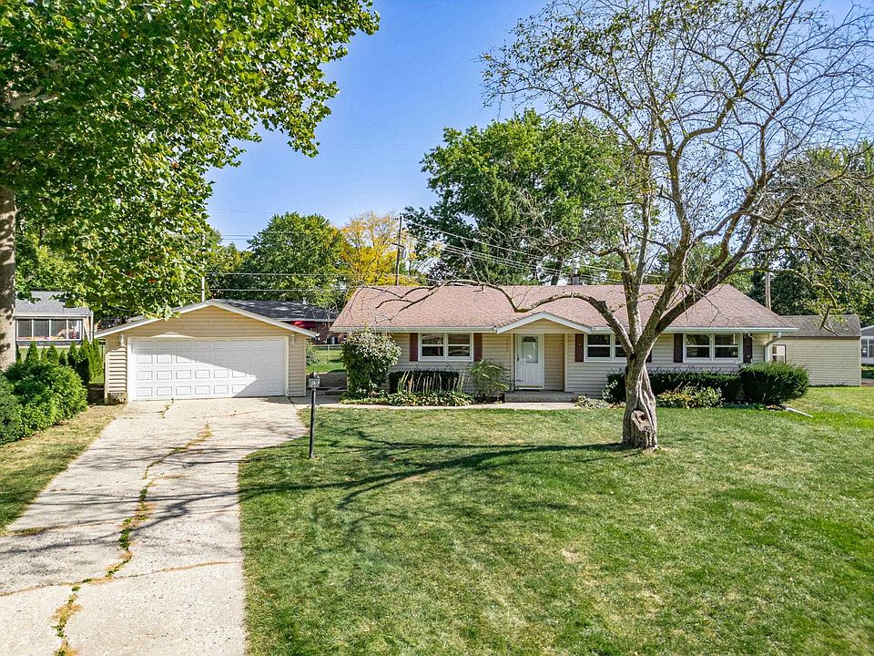 1st image of 5207 Illini Ct