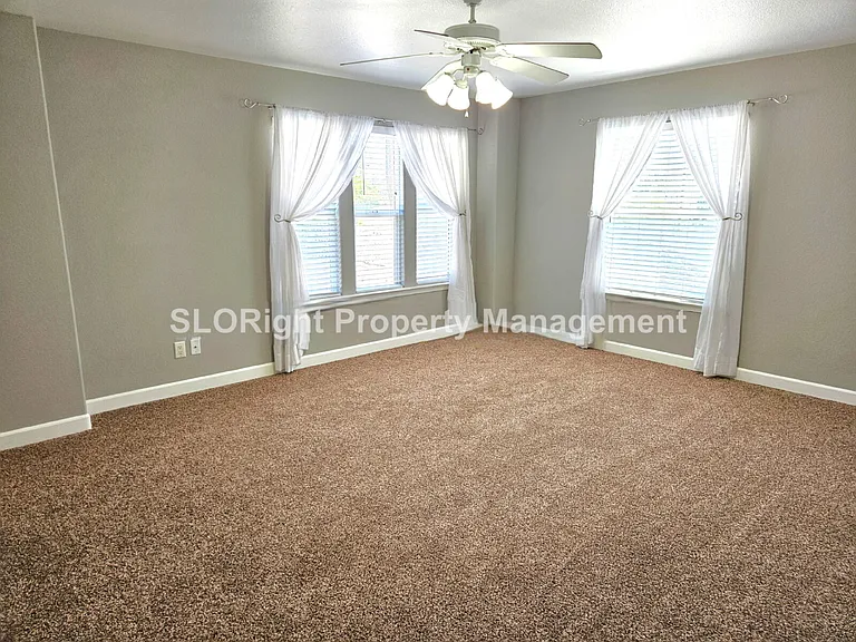 15 Corrietta Ct — Photo 12