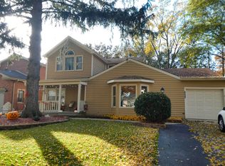 4524 Statton St, Downers Grove, IL 60515