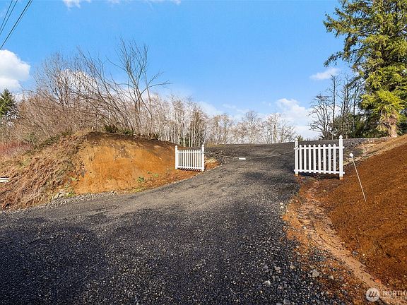 4th image of 299 State Route 6