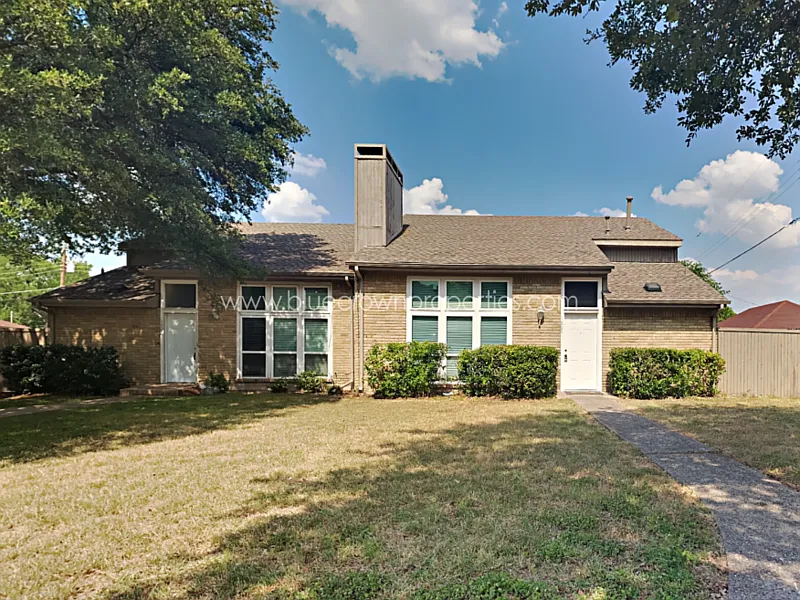 3 bed, 2.0 bath, 1463 sqft, $1,950 — Photo 1