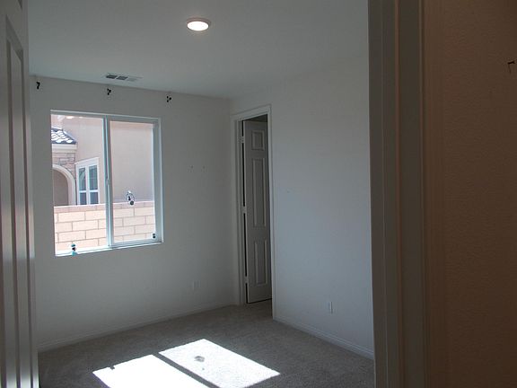 5th image of 24368 Division Dr
