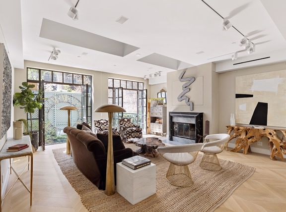 3rd image of 204 W 21st St APT 1