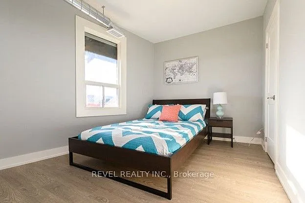 1000 King St E #1006 — Photo 5