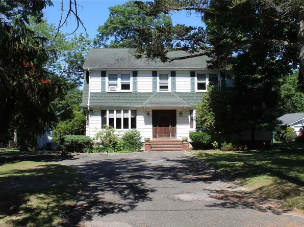 686 Old N. Ocean Avenue, Patchogue, NY 11772
