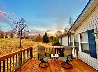 3979 State Highway 8 S, Walnut Cove, NC 27052