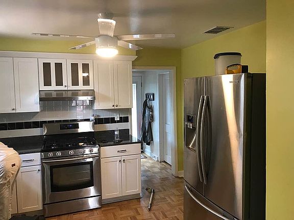 4th image of 3204 W Santiago St