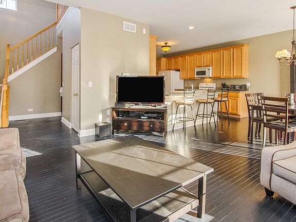 Living Room/Dining Room