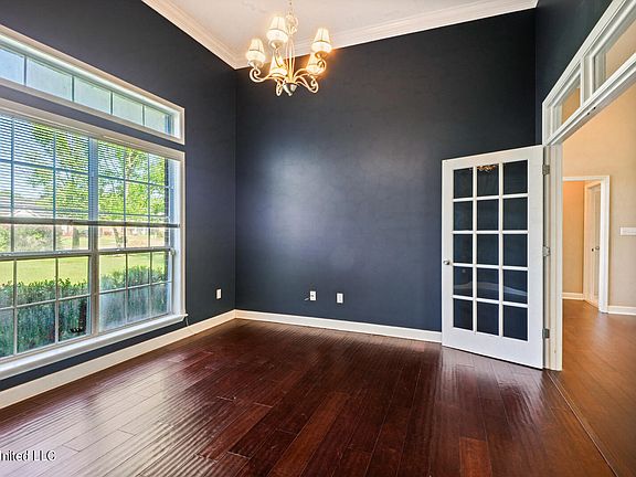 5th image of 14340 W Carriage Cir