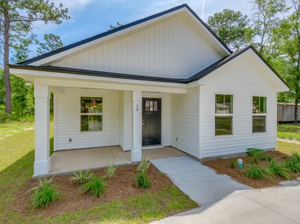 12 Montgomery Dr, Crawfordville, FL 32327