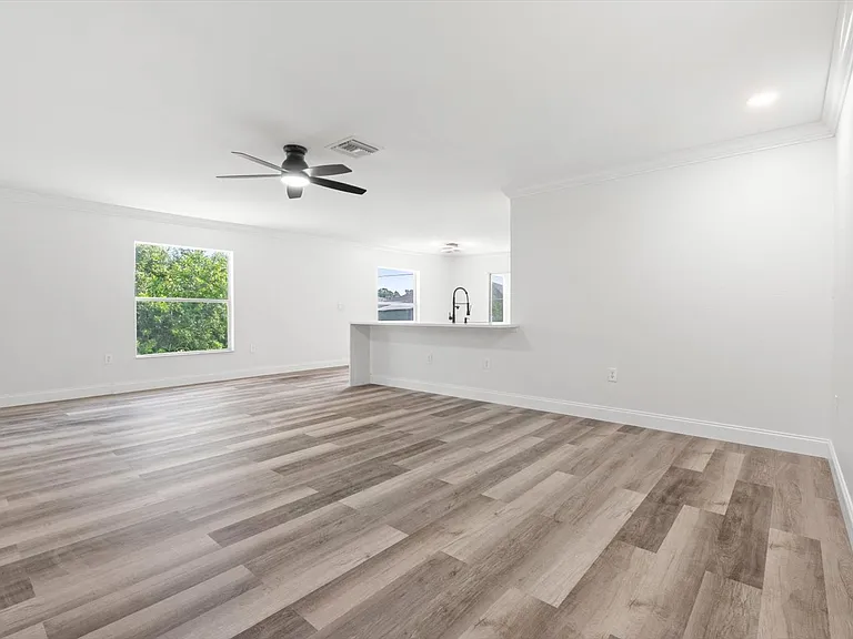 2164 Shilo St — Photo 3