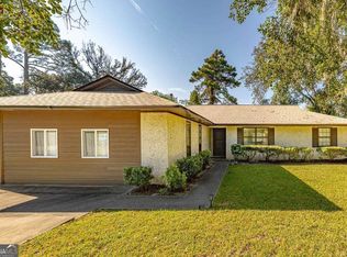 126 Lake View Cir, Brunswick, GA 31525