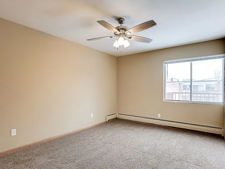 Rivercliff Apartments — Photo 14