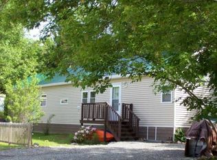 82 Lancaster Rd, Gorham, NH 03581