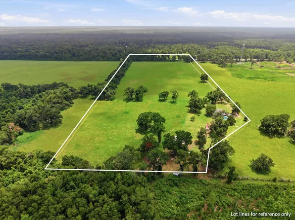 109 Walker Farm Rd, Crawfordville, FL 32327