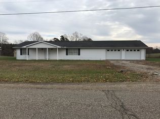 586 Hocking Rd, Little Hocking, OH 45742