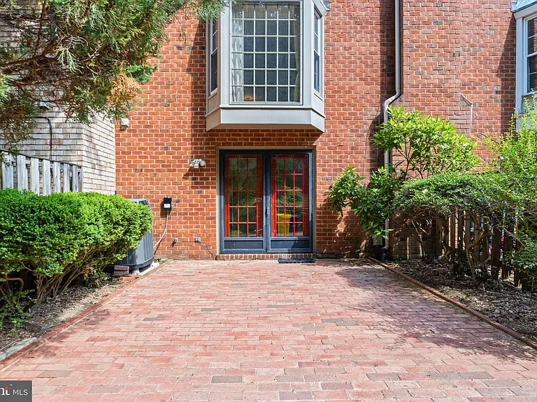 1260 Masters Dr — Photo 39