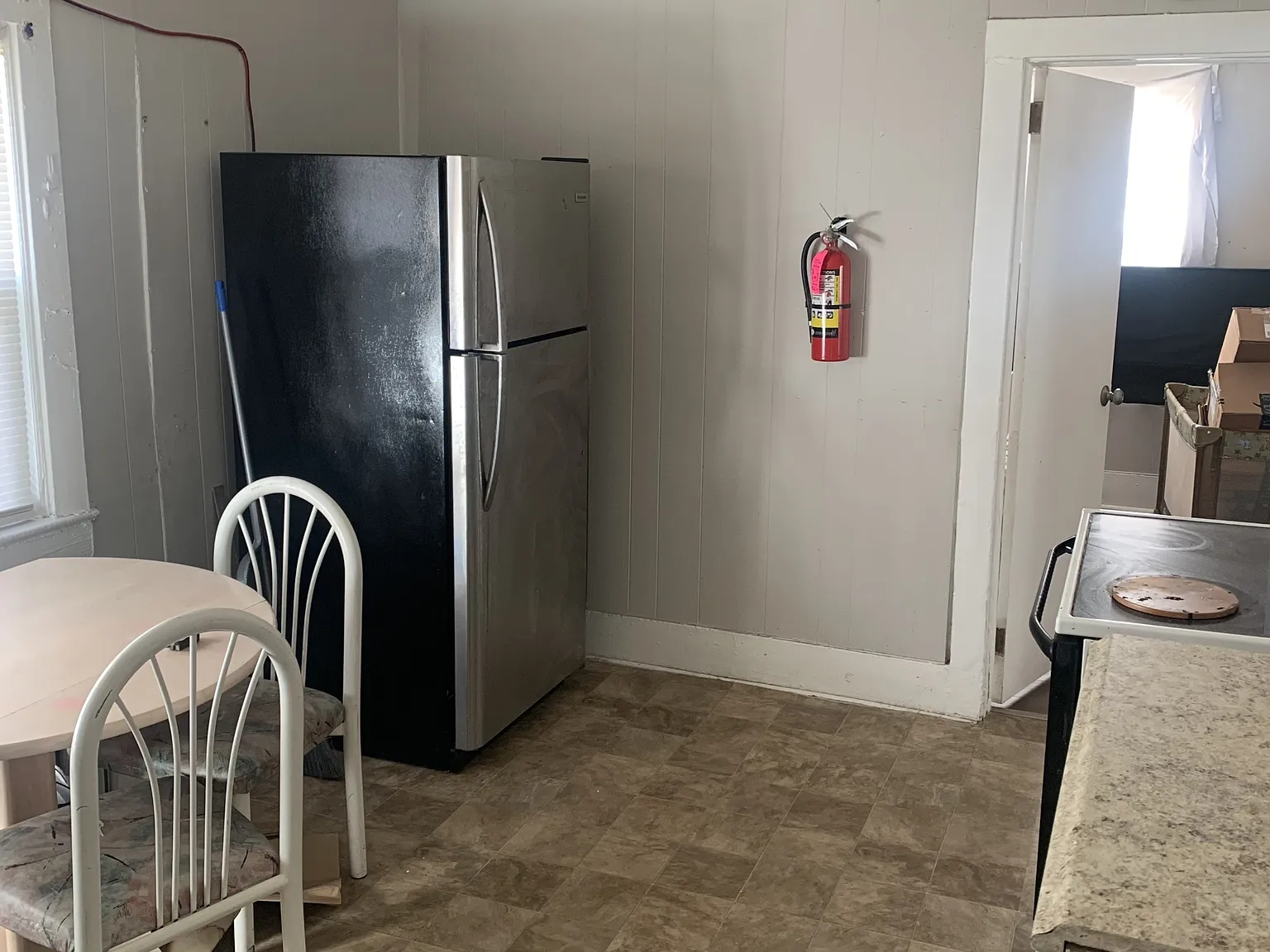8 Warren Street - 3 — Photo 2