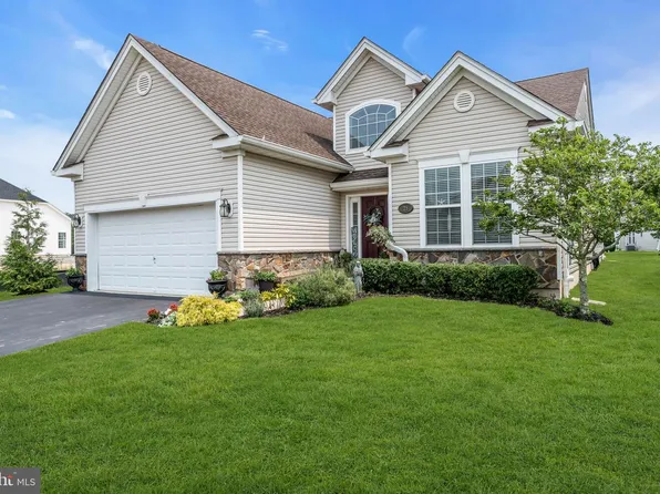 25 Twilight Dr, Barnegat, NJ 08005