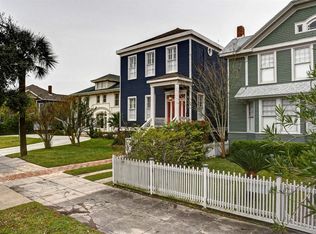 3121 Avenue O, Galveston, TX 77550
