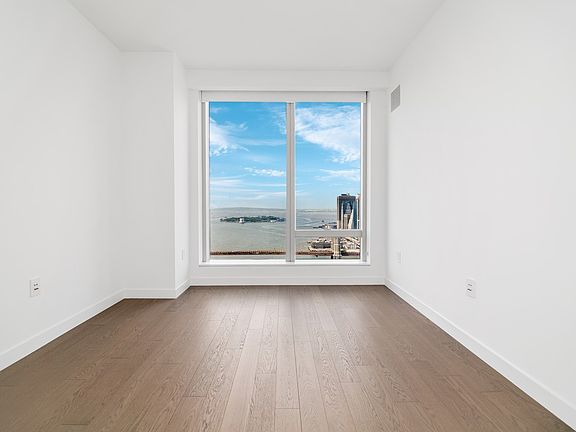 3rd image of 252 South St #50B
