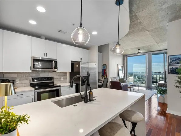 400 W Peachtree St NW Unit 3005, Atlanta, GA 30308