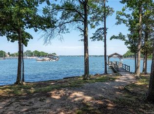 7527 Mariner Cove Dr, Cornelius, NC 28031