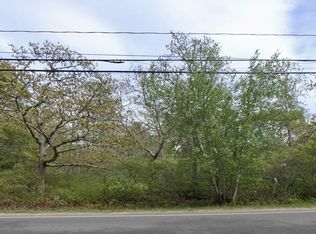 134 Old County Rd, West Tisbury, MA 02575