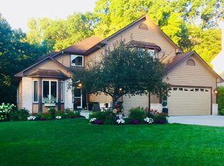 13529 Gossamer Way, Apple Valley, MN 55124