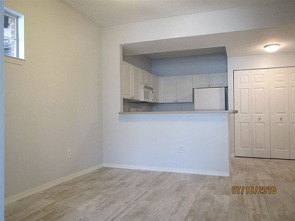 4th image of 26106 Harbour Vista Cir