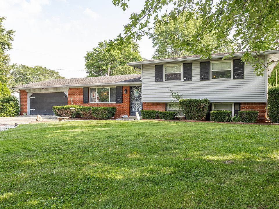 1st image of 1701 N Harbison Ave