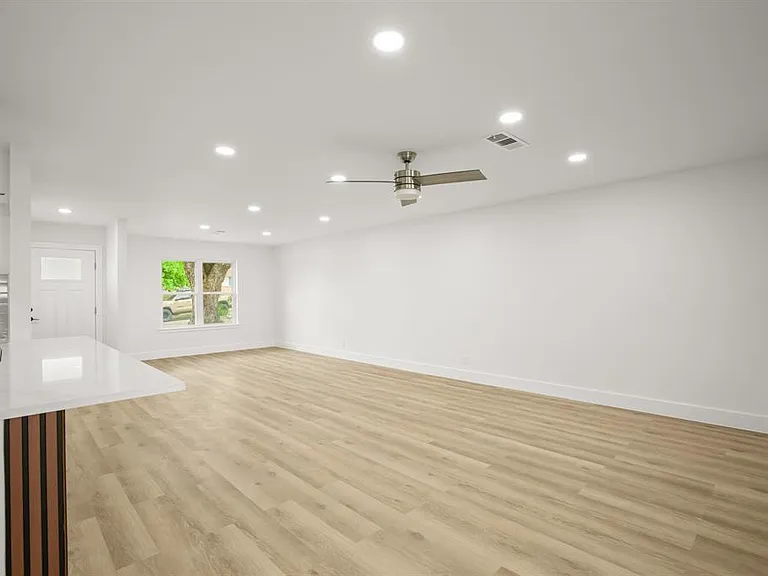 9006 Lodge Ct — Photo 13