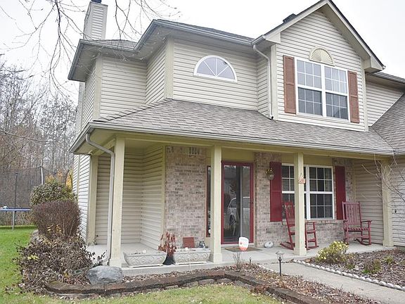 2nd image of 1502 Winding Creek Trl