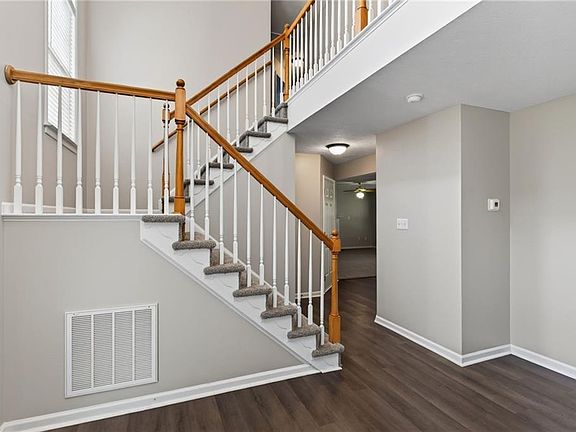 5th image of 309 Roberta Dr