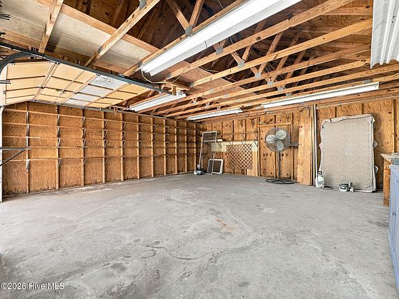 5th image of 519 Edwards Road