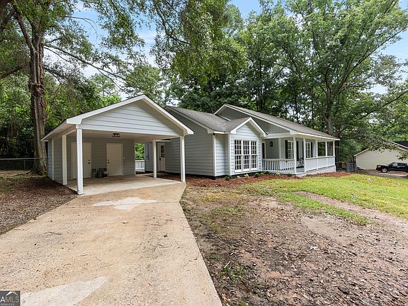 3rd image of 108 Alpine Dr