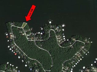 558 Grand View Dr, Sunrise Beach, MO 65079