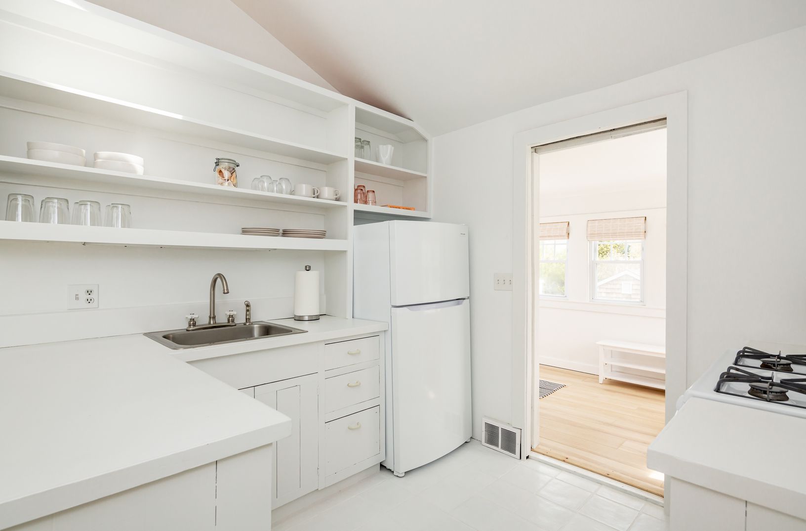  Second Floor Apartment