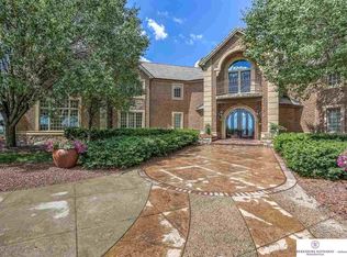 5505 N 230th St, Elkhorn, NE 68022