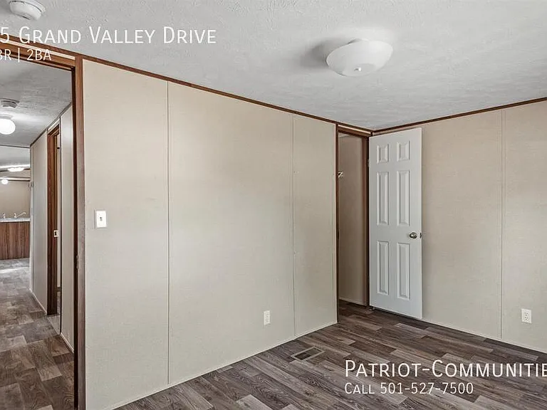 15 Grand Valley Dr — Photo 20