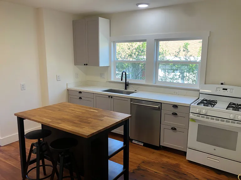 2226 Curtis St — Photo 11