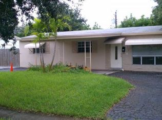810 N 64th Ave, Hollywood, FL 33024