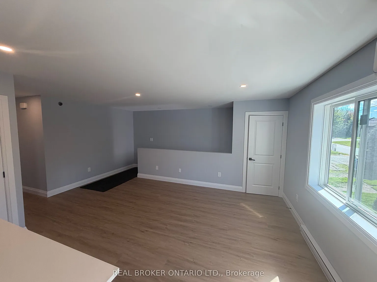 3 bed, $2,500 — Photo 4