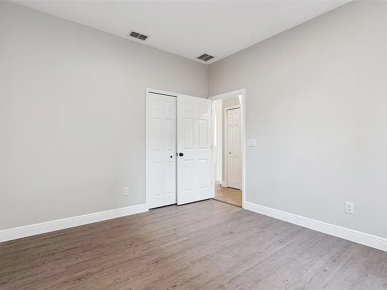 1209 Cathcart Cir — Photo 26