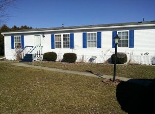 104 Montana Ln, Clifton Springs, NY 14432